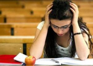 代班第一季/全集The Replacement第1季 代班第一季/全集The Replacement第1季